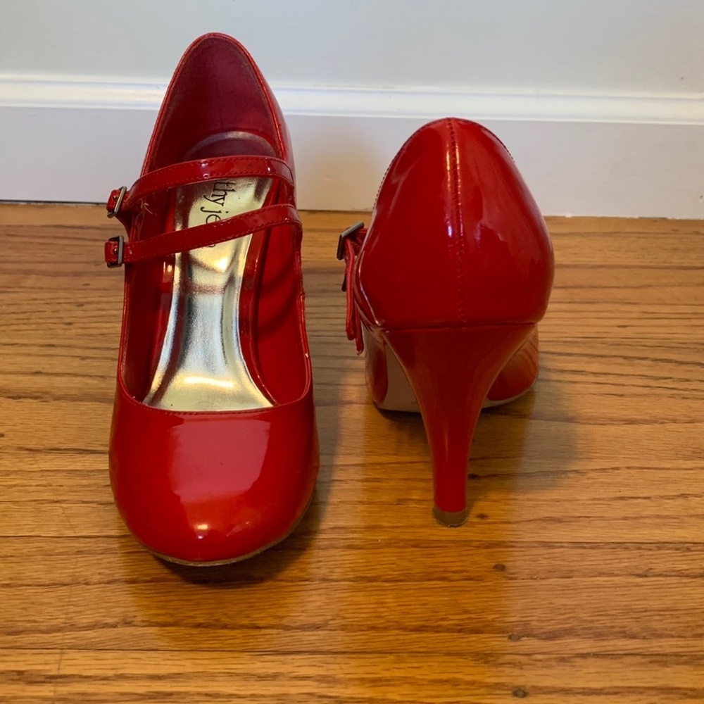 Cathy Jean red heel
